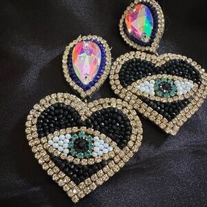 Heart-Shaped Eye Earrings with Multicolor Gem